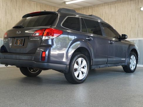 Used 2012 Subaru Outback 2.5i Limited w/ Moonroof Pkg AWD/4WD image 10