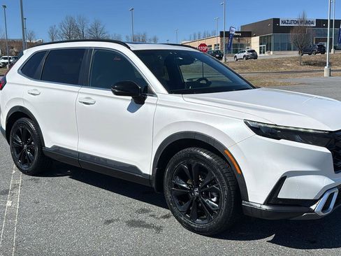 Used 2025 Honda CR-V Sport Touring image 2