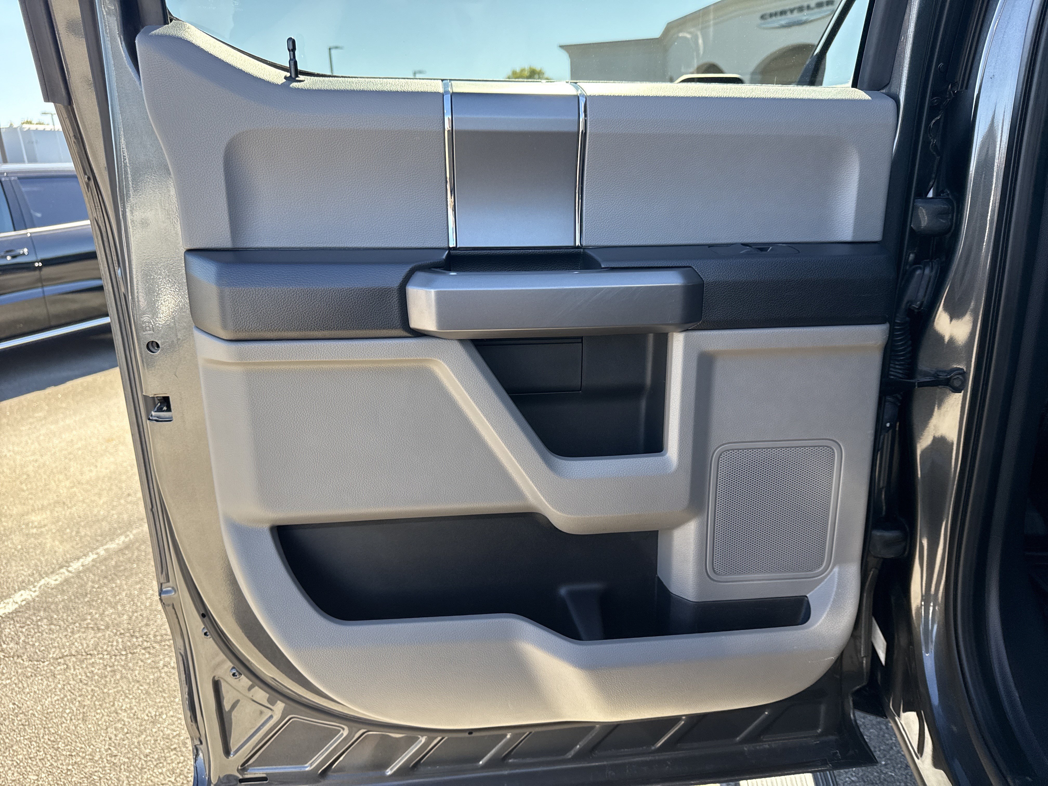 Used 2020 Ford F150 XLT w/ Equipment Group 302A Luxury AWD/4WD image 21
