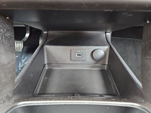 Used 2018 Ford Fusion S image 19