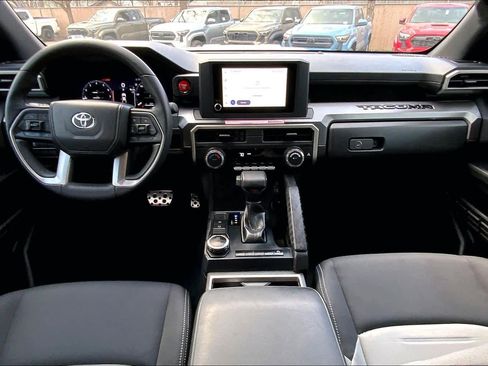 Used 2024 Toyota Tacoma TRD Sport image 15