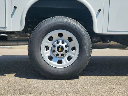 New 2026 Chevrolet Silverado 3500 W/T w/ WT Convenience Package AWD/4WD image 9