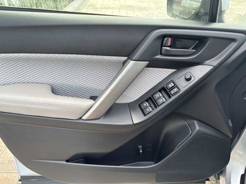 Used 2018 Subaru Forester 2.5i Premium image 8