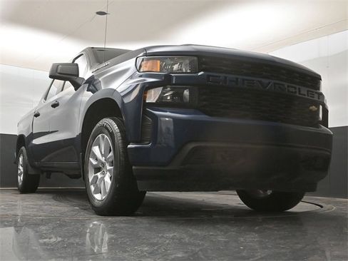Used 2020 Chevrolet Silverado 1500 Custom w/ Custom Value Package image 15