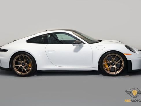 Used 2026 Porsche 911 GT3 image 4