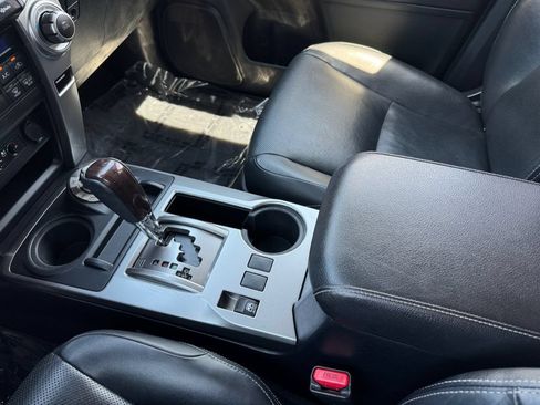 Used 2020 Toyota 4Runner Limited AWD/4WD image 26