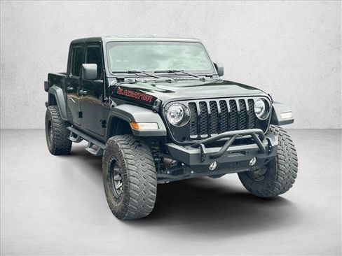 Used 2021 Jeep Gladiator Sport AWD/4WD image 3