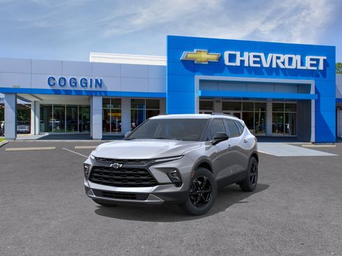 New 2026 Chevrolet Blazer LT w/ Convenience Package FWD image 8