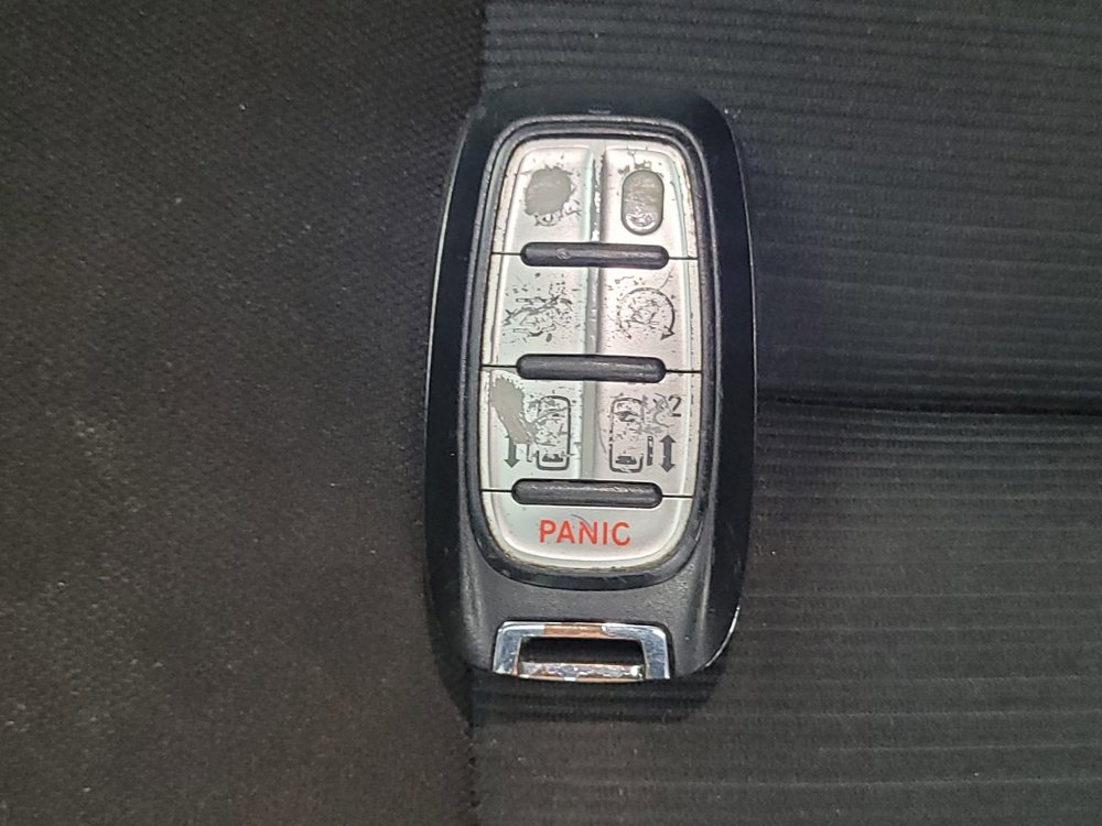 Used 2022 Chrysler Voyager LX FWD image 32
