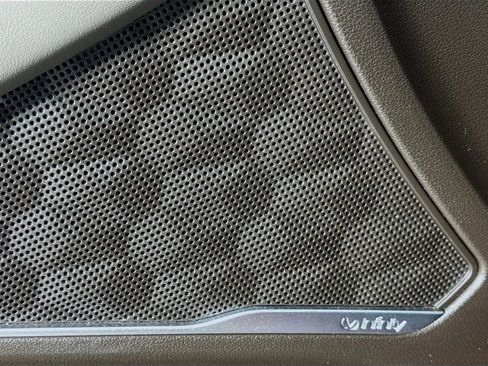 Used 2020 Hyundai Santa Fe SEL image 19