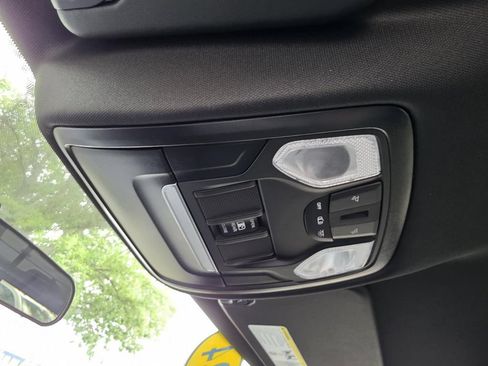 Used 2024 RAM 1500 Tradesman AWD/4WD image 23