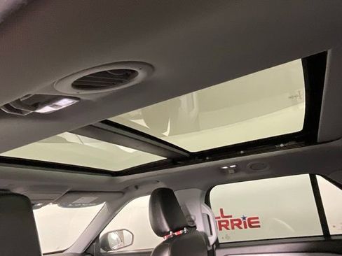 Used 2021 Ford Explorer XLT w/ Equipment Group 202A image 21