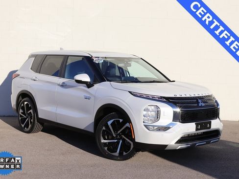 Used 2024 Mitsubishi Outlander 4WD Plug-In Hybrid image 1