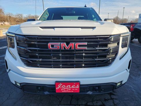 Used 2022 GMC Sierra 1500 Elevation image 8