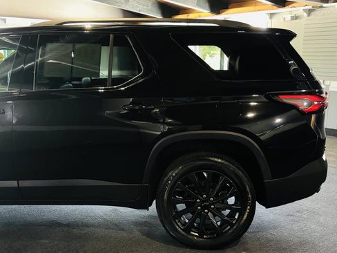 Used 2023 Chevrolet Traverse RS AWD/4WD image 14