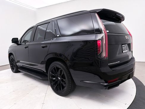 Used 2021 Cadillac Escalade Sport Platinum w/ Heavy-Duty Trailer Package image 26