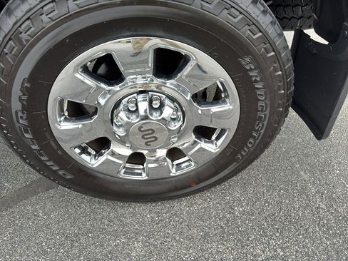 Used 2024 Ford F350 King Ranch w/ Chrome Package AWD/4WD image 33
