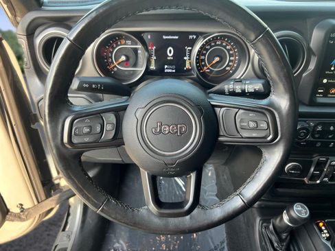 Used 2022 Jeep Wrangler Unlimited Sport AWD/4WD image 15