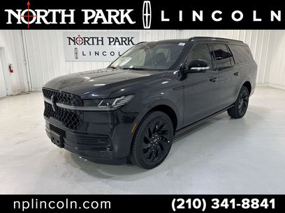 New 2025 Lincoln Navigator L Reserve w/ Jet Appearance Package