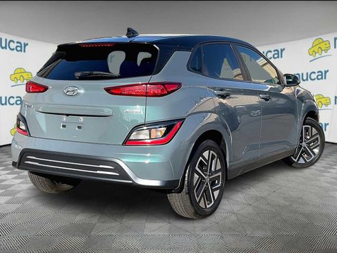Used 2023 Hyundai Kona SE image 6