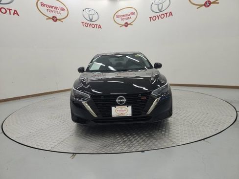 Used 2024 Nissan Sentra SR w/ SR Premium Package FWD image 4