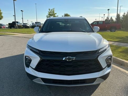 Used 2024 Chevrolet Blazer LT w/ Convenience Package FWD image 9