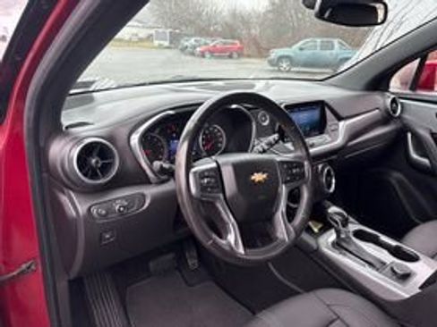 Used 2019 Chevrolet Blazer LT image 9