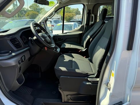 Used 2023 Ford Transit 350 XLT RWD image 17