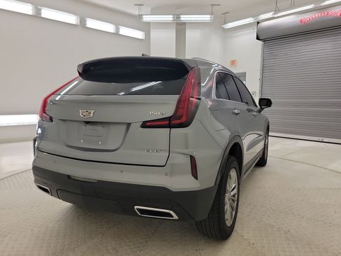 Used 2024 Cadillac XT4 Premium Luxury w/ Cold Weather Package FWD image 7