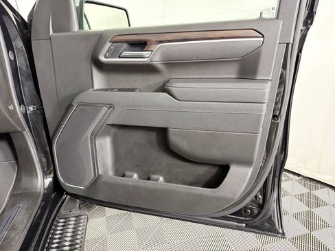 Certified 2026 GMC Sierra 1500 SLT AWD/4WD image 12