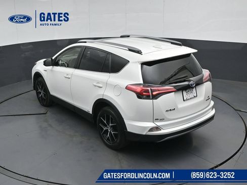 Used 2018 Toyota RAV4 SE AWD/4WD image 52