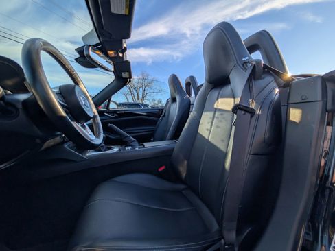 Used 2021 MAZDA MX-5 Miata Grand Touring image 33