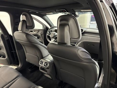 Certified 2025 Mercedes-Benz GLC 300 4MATIC image 23