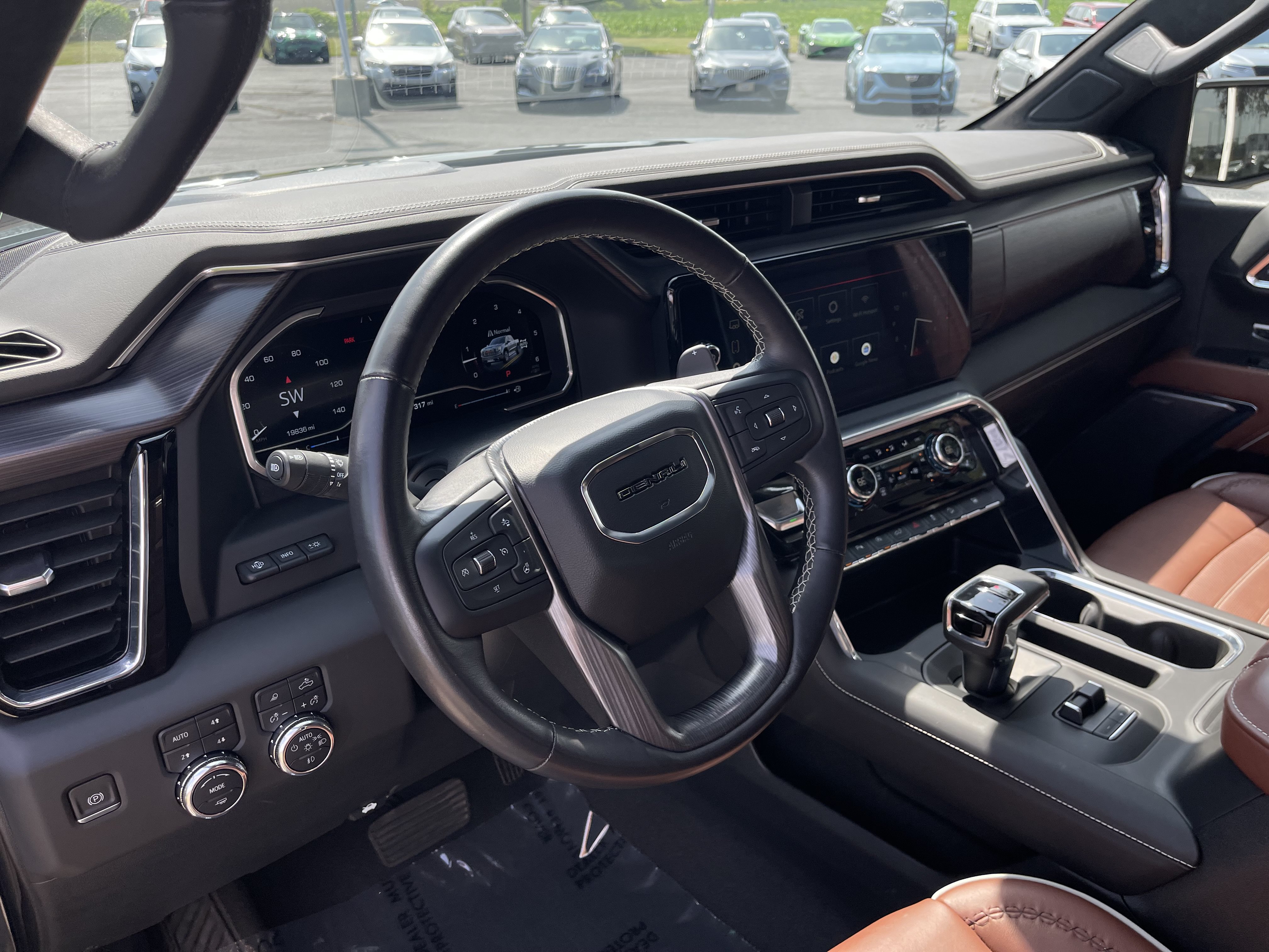 Used 2023 GMC Sierra 1500 Denali Ultimate AWD/4WD image 21