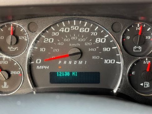 Used 2025 GMC Savana 2500 w/ Driver Convenience Package RWD image 19