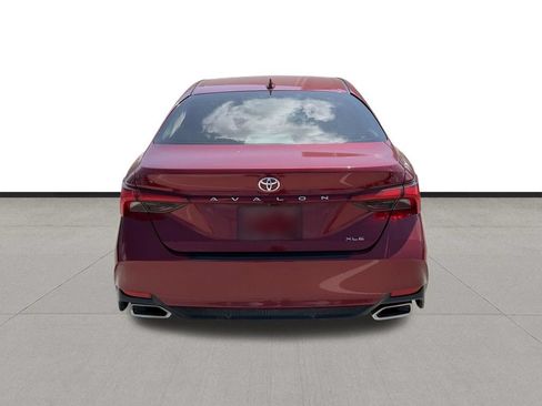 Used 2021 Toyota Avalon XLE FWD image 6