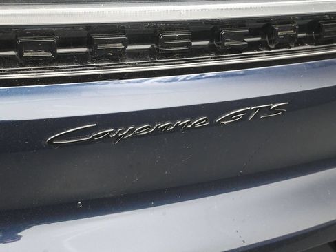 Certified 2026 Porsche Cayenne GTS AWD/4WD image 9