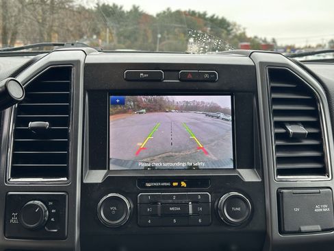Used 2019 Ford F150 XLT w/ Equipment Group 302A Luxury image 4