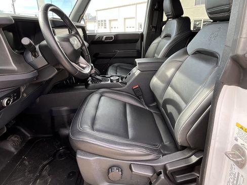 Used 2025 Ford Bronco Badlands AWD/4WD image 10