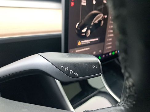 Used 2018 Tesla Model 3 Mid Range image 21
