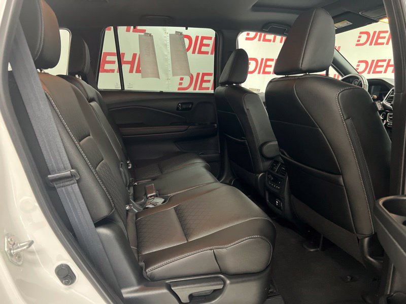 Used 2023 Honda Passport Elite image 11