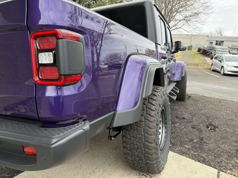 New 2026 Jeep Gladiator Sport AWD/4WD image 12