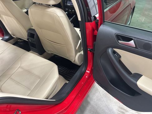 Used 2014 Volkswagen Jetta SE image 29