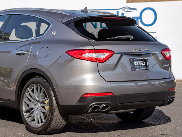 Used 2017 Maserati Levante AWD/4WD image 10