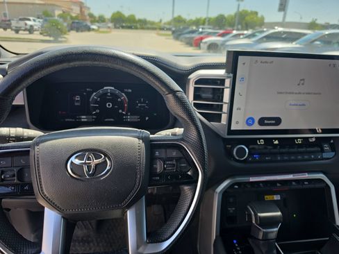Used 2024 Toyota Tundra Platinum AWD/4WD image 6