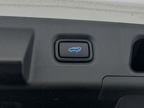 Used 2023 Hyundai Santa Fe SEL w/ Premium Package AWD/4WD image 32