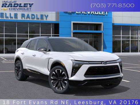 New 2025 Chevrolet Blazer EV RS image 9