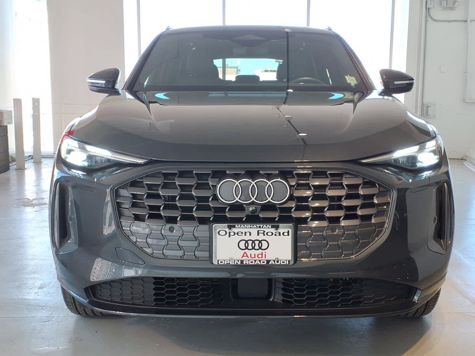 Certified 2025 Audi Q5 Premium w/ Convenience Package AWD/4WD image 2