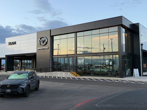 Certified 2025 MAZDA CX-70 Plug-In Hybrid w/ Premium Pkg image 27