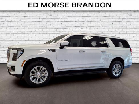 Used 2025 GMC Yukon XL Denali AWD/4WD image 2